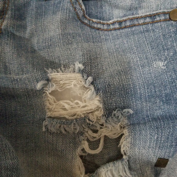 21 Denim Forever 21 Distressed Jean Shorts - Picture 6 of 7